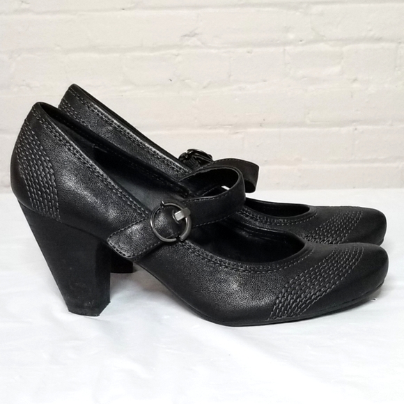 Madison "Blake" Heels - Picture 5 of 7